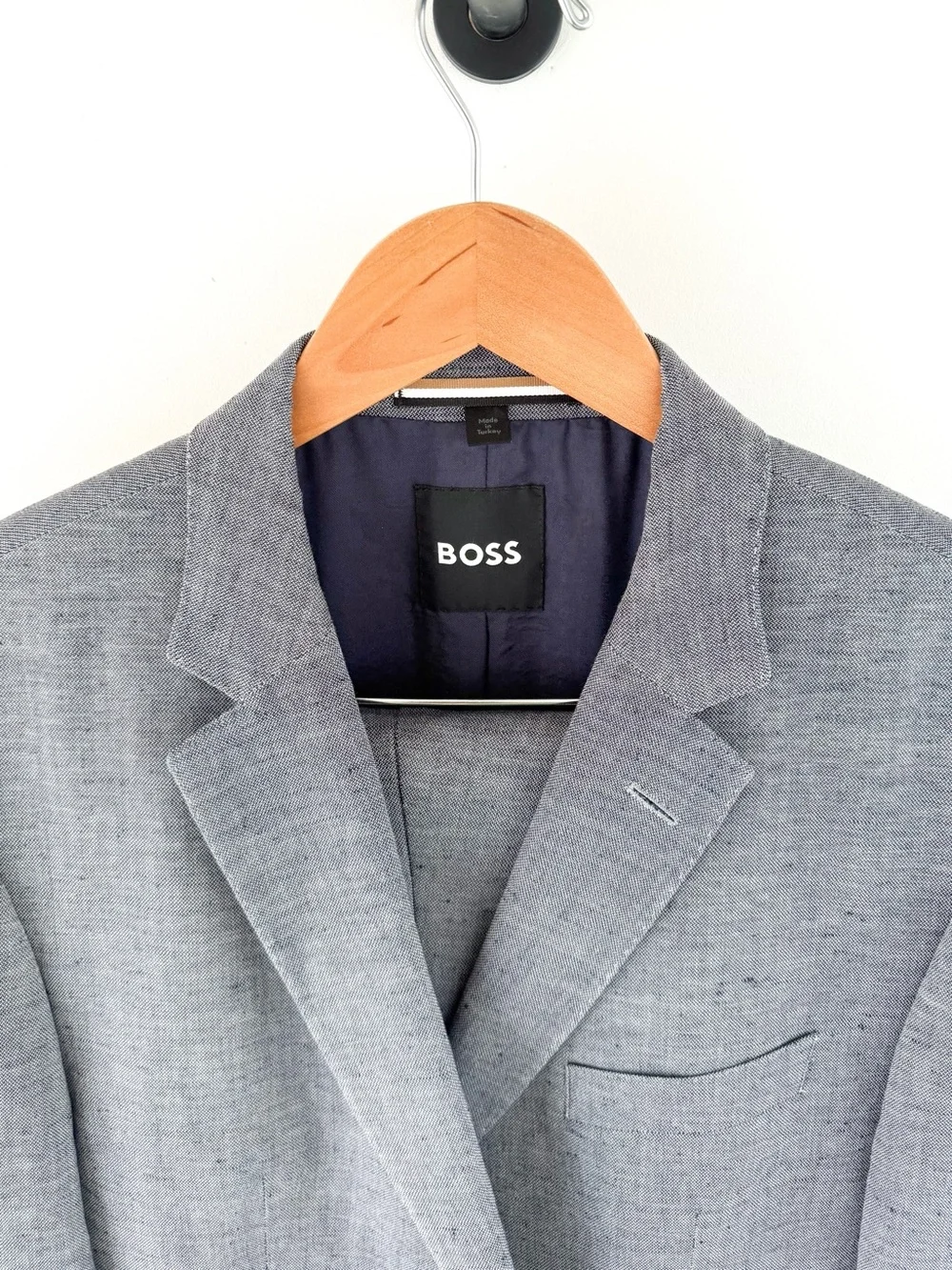 NEW Hugo BOSS Men's Light Gray Navy Blue Linen Suit Jacket and Pants 44R